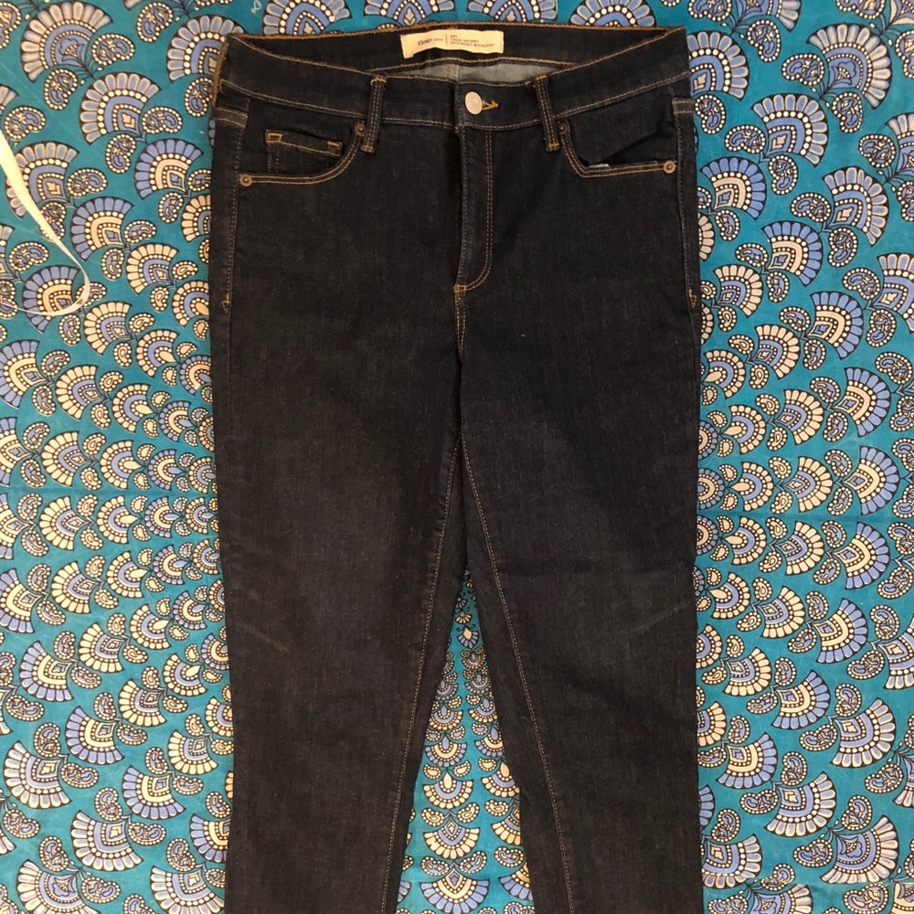 Gap dark wash skinny jeans, size 30